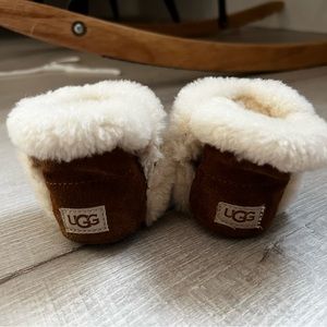 INFANT UGGS😍